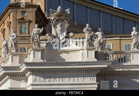 ROME, ITALIE - 31 décembre 2014 : close up d'Alexandre VII monument situé sur le dessus de St.Peters Basilique Saint-Pierre de Rome, Italie Banque D'Images