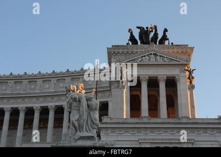 ROME, ITALIE - 1 janvier 2015 : Gros plan du côté de l'autel de la patrie, Rome Banque D'Images