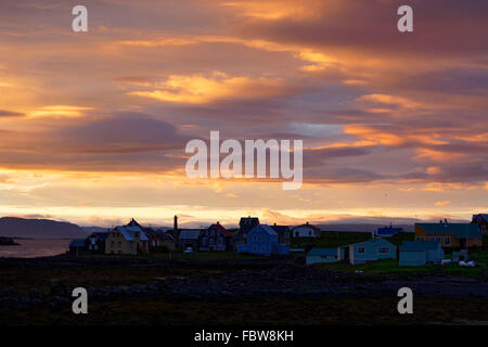 Architecture et Bâtiments sur Flatey à l'aube, l'île de Flatey, l'Islande, l'Europe. Banque D'Images