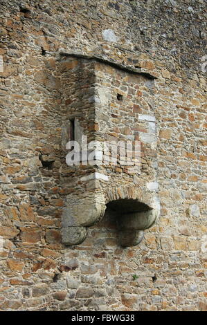 Toilettes médiévale dans un ancien château Banque D'Images