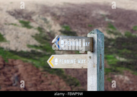 Un panneau près de Pennine Way Marsden, West Yorkshire, England, UK Banque D'Images