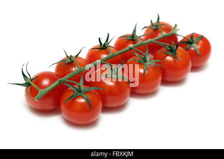 Tomates cerise isolated on white Banque D'Images