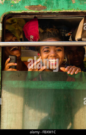 Le train à la gare de Sahambavy, chemins de fer entre Sahambavy et Fianarantsoa, Madagascar Banque D'Images