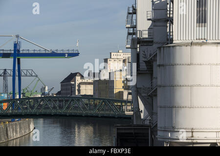 East Harbour avec moulin à farine à Francfort Banque D'Images