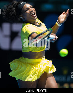 Melbourne, Australie. 20 Jan, 2016. Serena Williams des Etats-Unis d'Amérique en action dans un 2ème tour Su-Wei Hsieh de match contre Taipei le jour 3 de l'Australian Open 2016 Tournoi de tennis du Grand Chelem à Melbourne Park, Melbourne, Australie. Bas Sydney/Cal Sport Media/Alamy Live News Banque D'Images