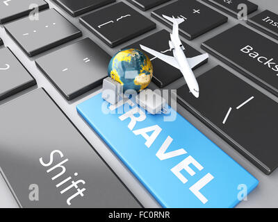 Valise, avion et de masse sur la clavier de l'ordinateur. Banque D'Images