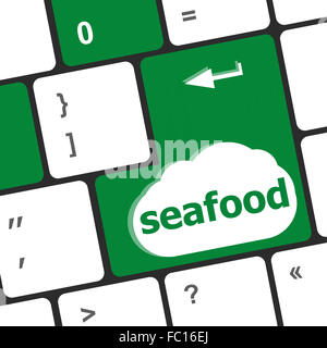 Disposition des touches du clavier avec le bouton de l'alimentation de la mer Banque D'Images