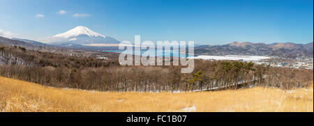 Point de vue panoramique du lac Yamanaka Fujisan Banque D'Images