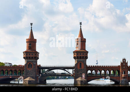 Oberbaum Bridge, Berlin, Allemagne Banque D'Images