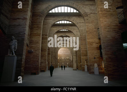 L'Espagne. L'Estrémadure. Merida. Musée national d'art romain conçu par l'architecte espagnol Rafael Moneo (b. 1937) entre 1979-1986. L'intérieur. Banque D'Images