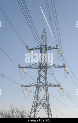 Le mardi 19 janvier 2016 Photo stock générique de pylônes près de Abergavenny Wales UK Banque D'Images