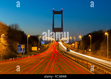 La première ( ancien ) Severn Bridge, Avon, Angleterre, Royaume-Uni Banque D'Images