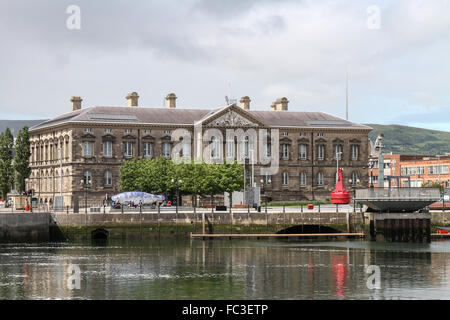 Le Custom House Belfast construit par Charles Lanyon Banque D'Images