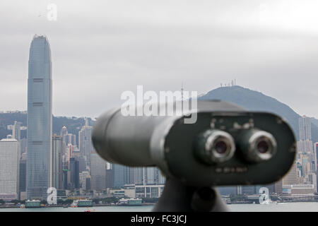 Télescope à pièces réalisé sur Hong Kong Banque D'Images