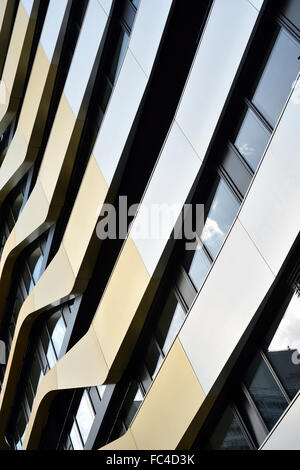 Façade d'un immeuble de bureaux à Berlin Banque D'Images