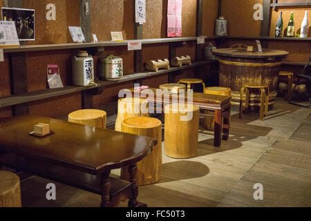 Bar à saké traditionnel à Takayama Japon Banque D'Images