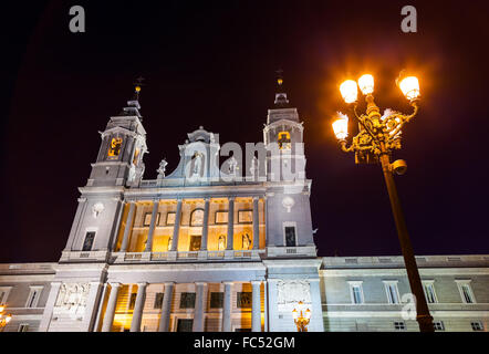 Cathédrale de la Almudena, à Madrid, Espagne Banque D'Images