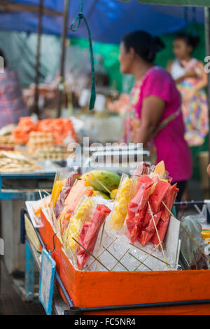 La rue du marché, Ko Ratanakosin, Bangkok, Thailande, Asie Banque D'Images