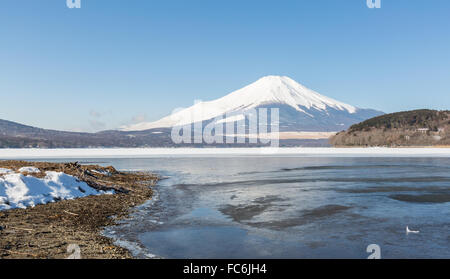 Le Mont Fuji et le lac Yamanaka Banque D'Images