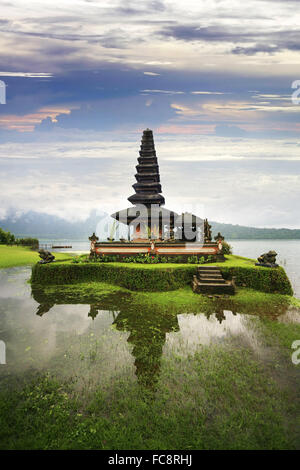 Pura Ulun Danu Beratan Banque D'Images