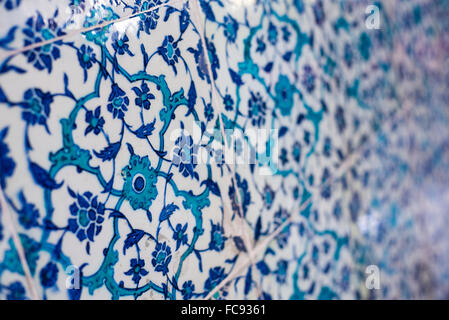 Bleu carreaux traditionnel turc au Palais de Topkapi, l'UNESCO World Heritage Site, Istanbul, Turquie, Europe Banque D'Images