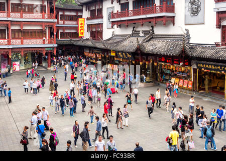 Les Jardins de Yu Yuan Bazar, vieille ville de Shanghai, Chine, Asie Banque D'Images