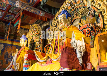 Golden Buddha statues, Baruun Zuu temple, Zuu Khiid, Monastère, Kharkhorin (Karakorum), Centre de la Mongolie, l'Asie centrale Banque D'Images