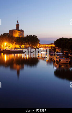 Tour de tour de Constance, Aigues Mortes, Camargue, petit ministère Gard, Languedoc-Roussillon, France, Europe Banque D'Images