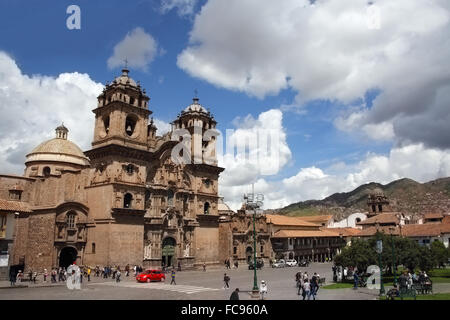 La Compania de Jesus à la Plaza de Armas, Cuzco, Site du patrimoine mondial de l'UNESCO, le Pérou, Amérique du Sud Banque D'Images