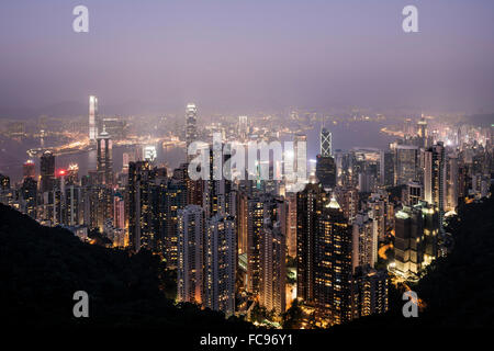 Vue depuis le Pic Victoria, du Centre, de l'île de Hong Kong, Chine, Asie Banque D'Images