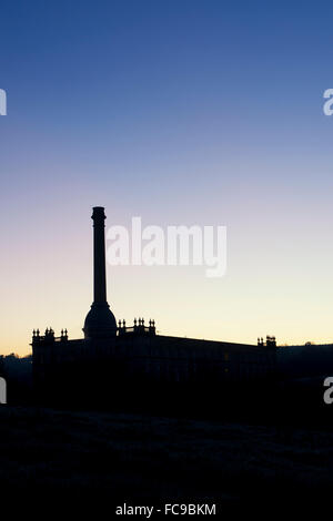 L'aube d'ossature à Bliss Tweed Mill. Chipping Norton, Oxfordshire, Angleterre Banque D'Images