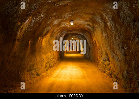 Tunnel à Resort Rafailovici - Monténégro Banque D'Images