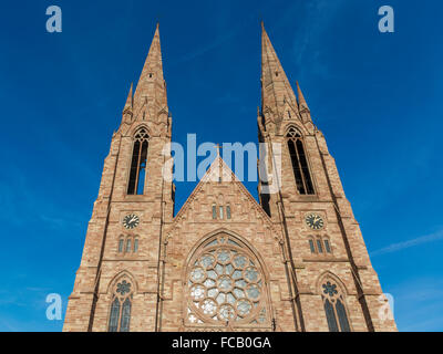 Détail de la façade sur St Paul église protestante, Strasbourg Alsace France Banque D'Images