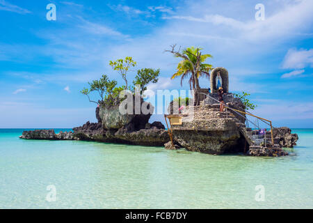 Willy's Rock sur White Beach, Boracay Island, Philippines Banque D'Images