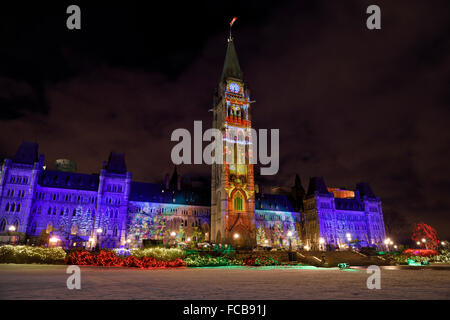 Spectacle de Noël à la colline du Parlement Les édifices du gouvernement canadien à Ottawa Banque D'Images