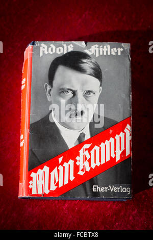 Couverture du livre Mein Kampf. Banque D'Images