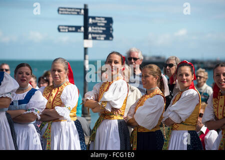 Le festival folklorique de Swanage dans le Dorset est un week-end de divers genres de musique folklorique et de danse. Banque D'Images