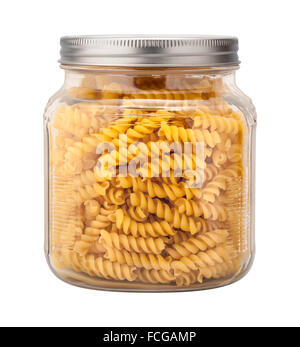 Rotini cuits dans un pot de verre Banque D'Images