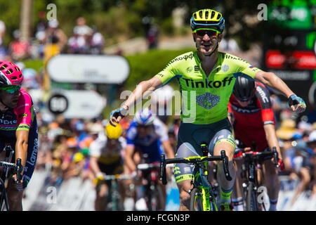 Adélaïde, Australie du Sud, Australie. 20 Jan, 2016. Jay McCarthy, Tinkoff, vainqueur de l'étape 2 du Tour Down Under course cycliste. © Gary Francis/ZUMA/ZUMAPRESS.com/Alamy fil Live News Banque D'Images