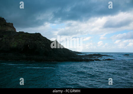 Vue de dessus sur les vagues de la mer Banque D'Images