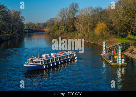 La princesse Katharine, une rivière en bateau taxi de la baie de Cardiff à Bute Park, Cardiff, l'établissement de l'arrière de la baie de Cardiff, Pays de Galles du sud Banque D'Images