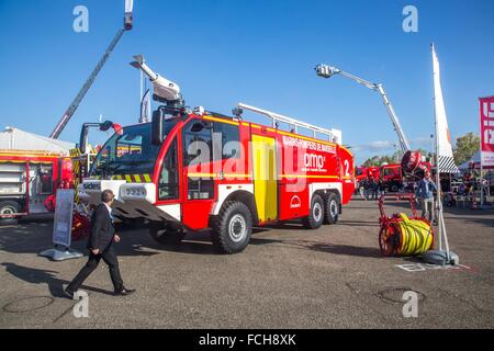 Les véhicules du service incendie Banque D'Images