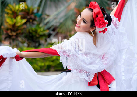 Mexique Jalisco Xiutla folklorique danseur danseuse mexicaine Banque D'Images