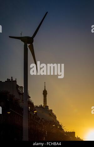 Éolienne, VILLE DE PARIS, ILE-DE-FRANCE, FRANCE Banque D'Images