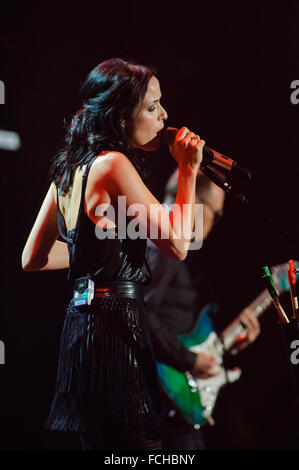 Liverpool, Royaume-Uni. 22 janvier 2016. Andrea Corr du groupe irlandais The Corrs, effectuée pendant leur visite à la lumière blanche, Liverpool Echo Arena. &Acirc ;&copier ; Paul Warburton/Alamy Live News Banque D'Images