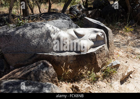 Ouagadougou, Burkina Faso. 29 novembre 2015 : le Parc de Sculptures de Loango à Ouagadougou en vedette plus de 170 sculptures réalisées par 18 Banque D'Images