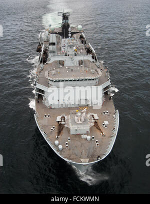 Vue aérienne de la Royal Navy assault ship l'Albion Banque D'Images