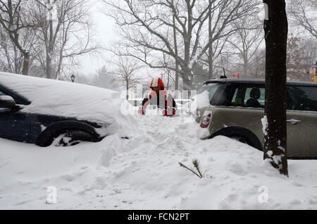 New York, USA. 23 janvier, 2016. Tempête de neige à New York Brooklyn 2016 Jonas Crédit : Simon leigh/Alamy Live News Banque D'Images