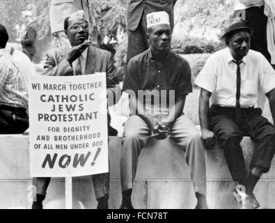 Selma, mars 1965. Les participants à la marche de Selma à Mongomery en 1965, Selma, Alabama, Etats-Unis Banque D'Images