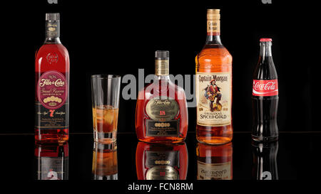 Rhum préféré avec du coke Banque D'Images